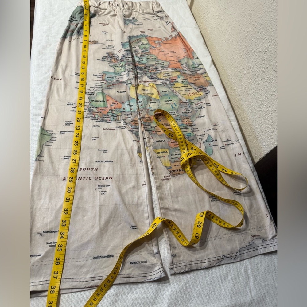 Vintage Map Print Wide-Leg Pants - Picture 6 of 9